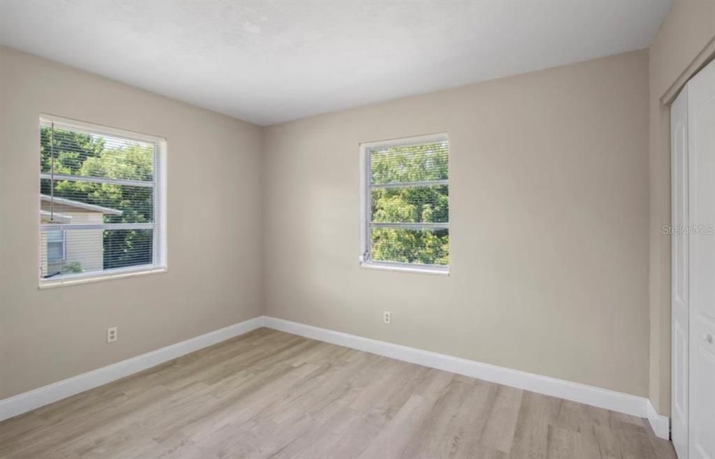 For Sale: $249,900 (3 beds, 2 baths, 1050 Square Feet)