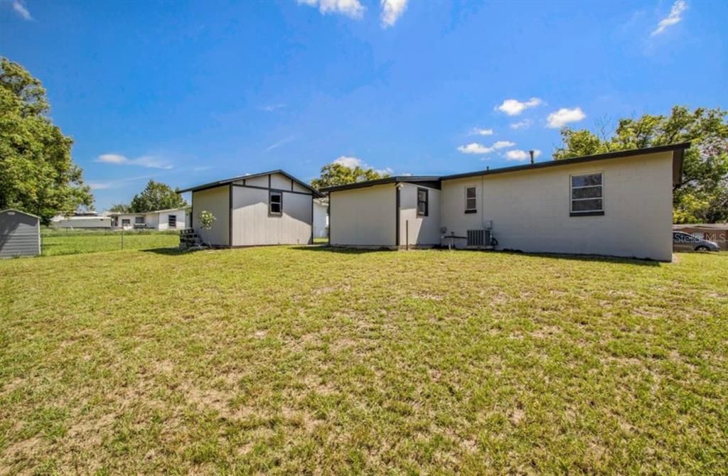 For Sale: $249,900 (3 beds, 2 baths, 1050 Square Feet)