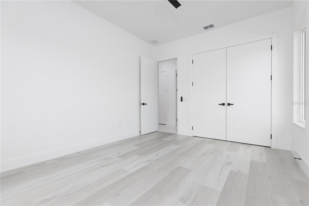 For Sale: $799,000 (3 beds, 2 baths, 2314 Square Feet)