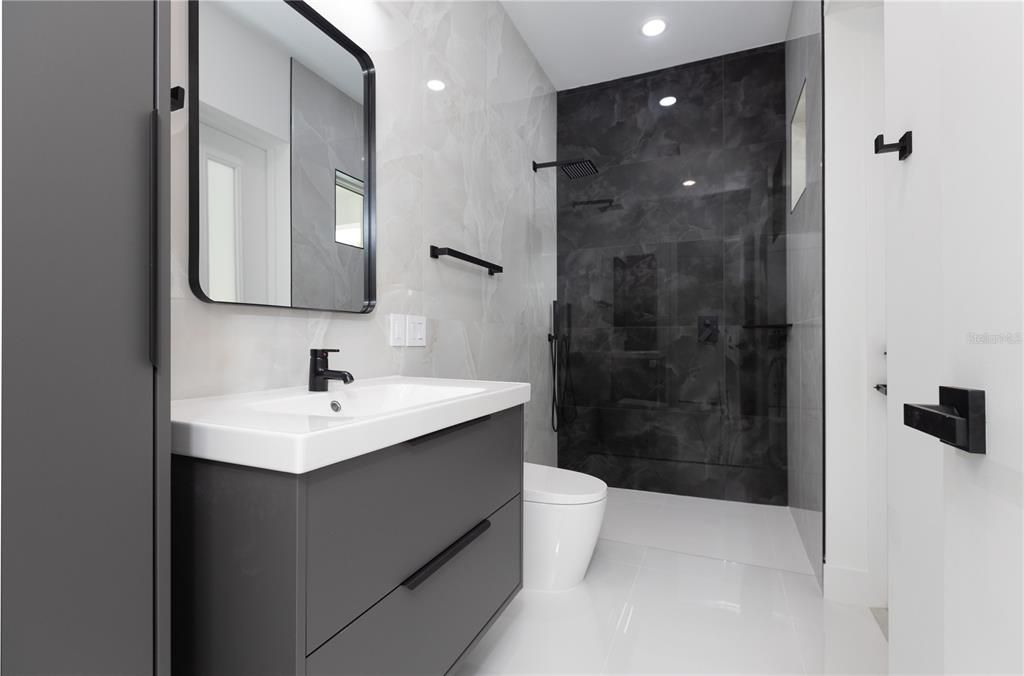 For Sale: $799,000 (3 beds, 2 baths, 2314 Square Feet)