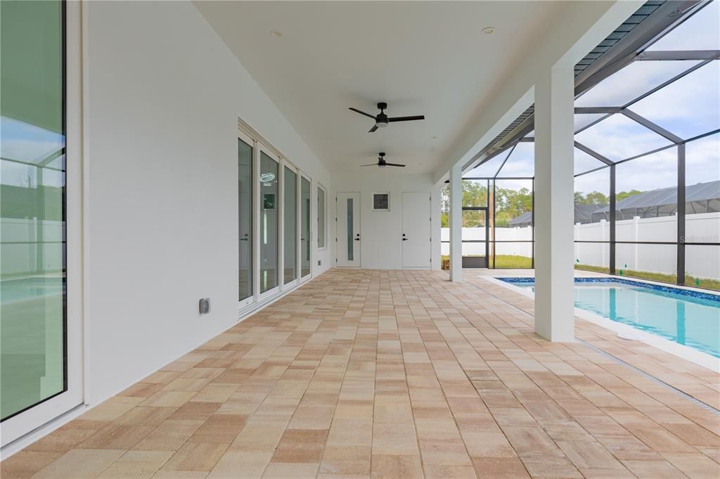 For Sale: $799,000 (3 beds, 2 baths, 2314 Square Feet)