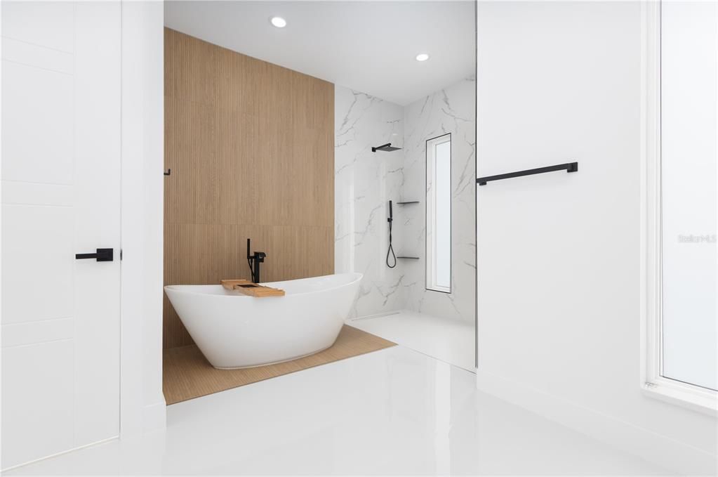 For Sale: $799,000 (3 beds, 2 baths, 2314 Square Feet)