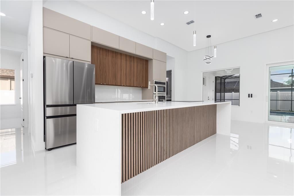 For Sale: $799,000 (3 beds, 2 baths, 2314 Square Feet)