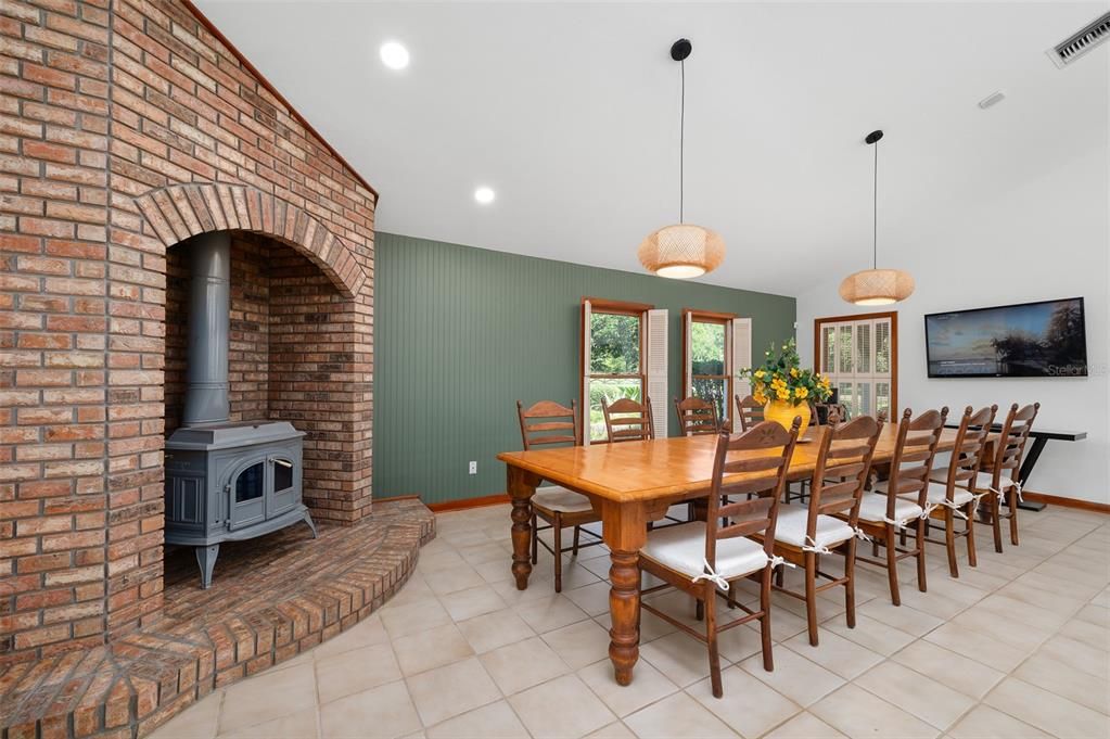 For Rent: $7,000 (5 beds, 4 baths, 4044 Square Feet)