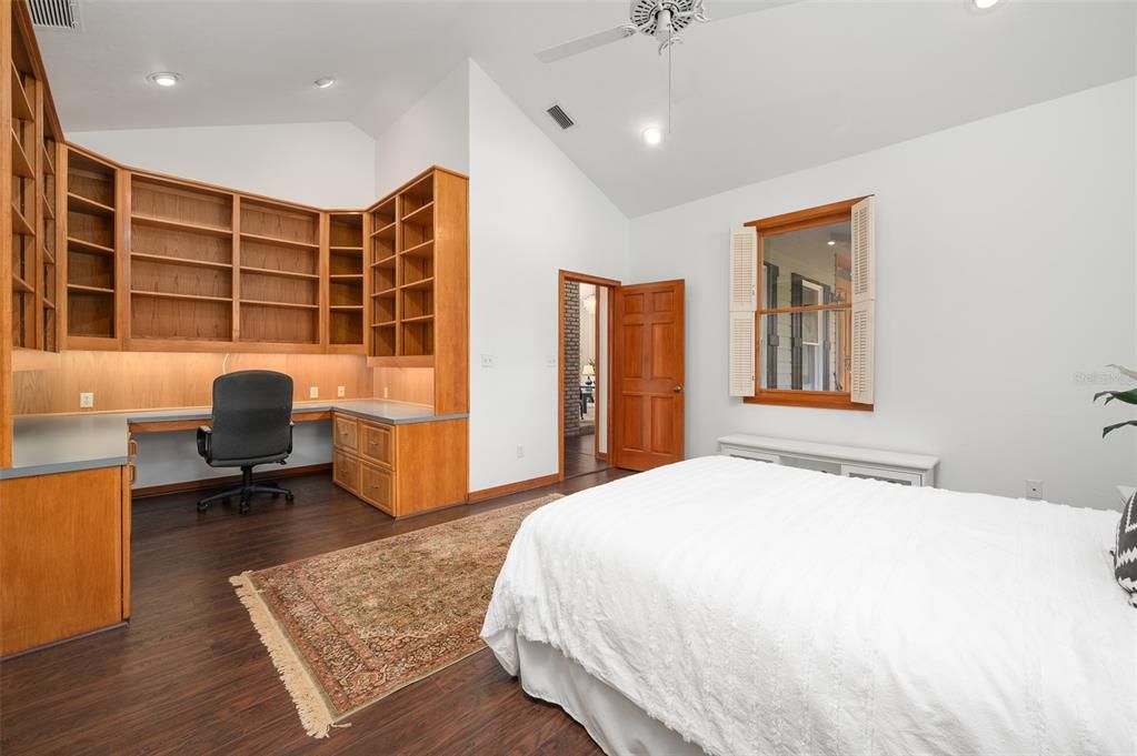 For Rent: $7,000 (5 beds, 4 baths, 4044 Square Feet)