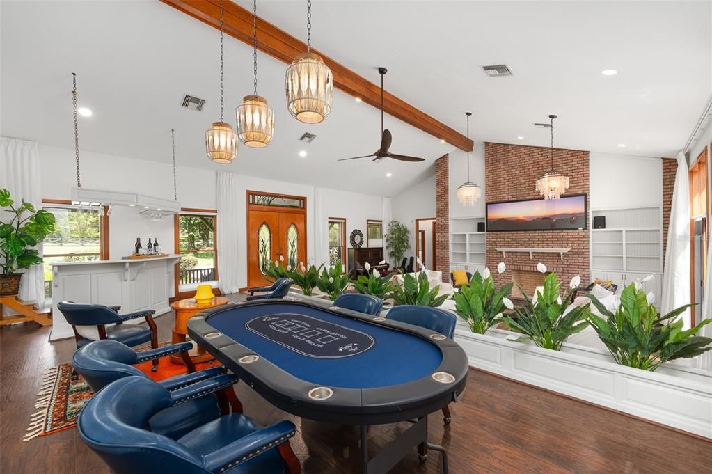 For Rent: $7,000 (5 beds, 4 baths, 4044 Square Feet)