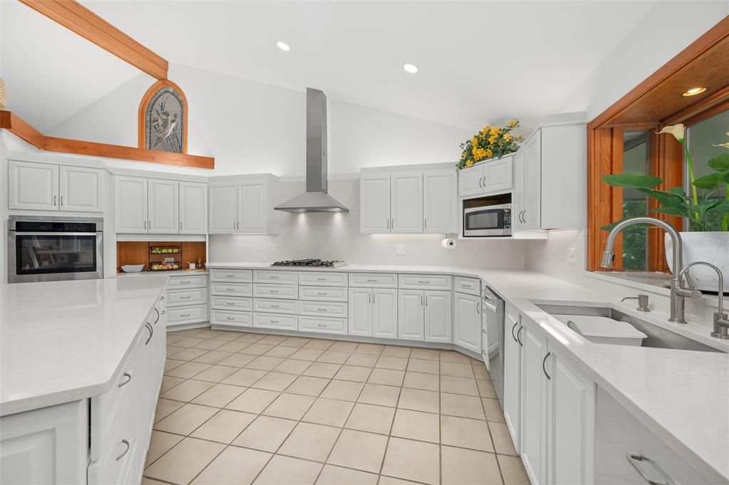 For Rent: $7,000 (5 beds, 4 baths, 4044 Square Feet)