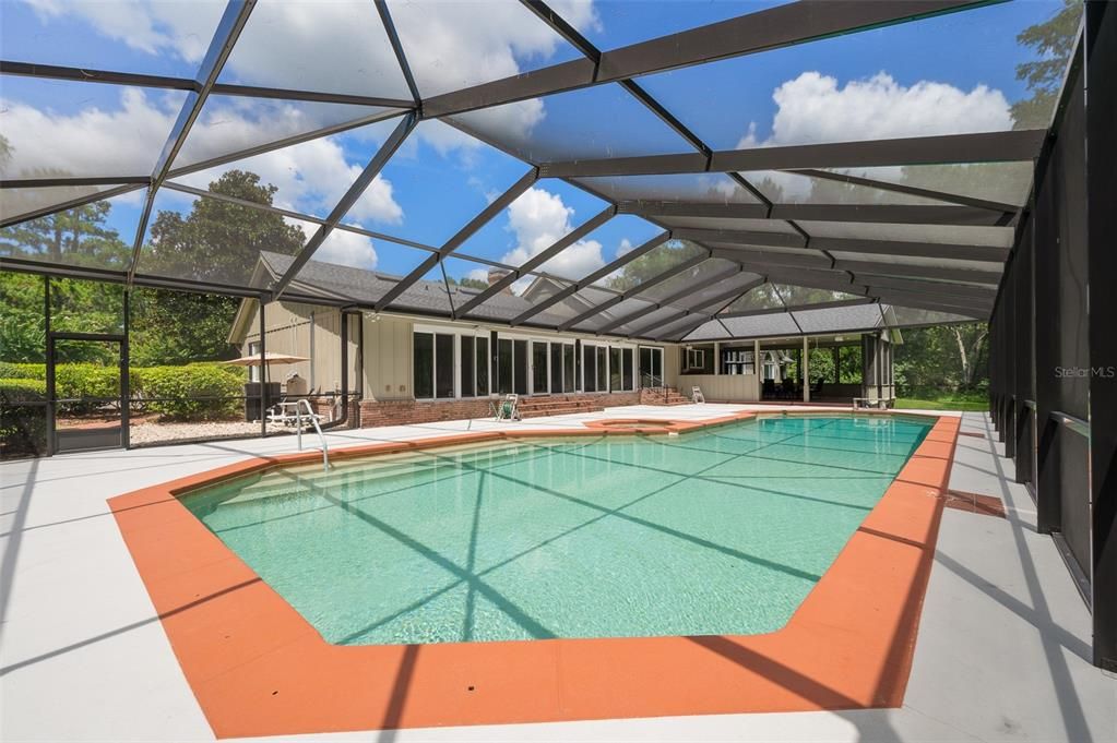 For Rent: $7,000 (5 beds, 4 baths, 4044 Square Feet)