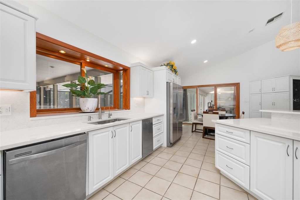 For Rent: $7,000 (5 beds, 4 baths, 4044 Square Feet)