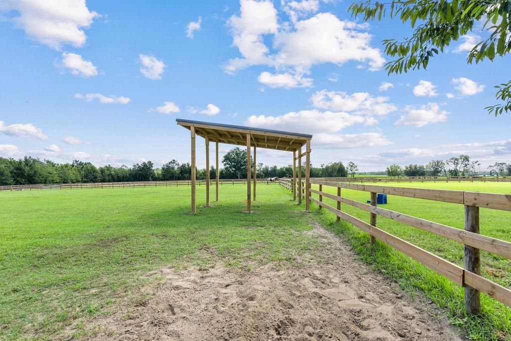 For Sale: $800,000 (3 beds, 2 baths, 2067 Square Feet)