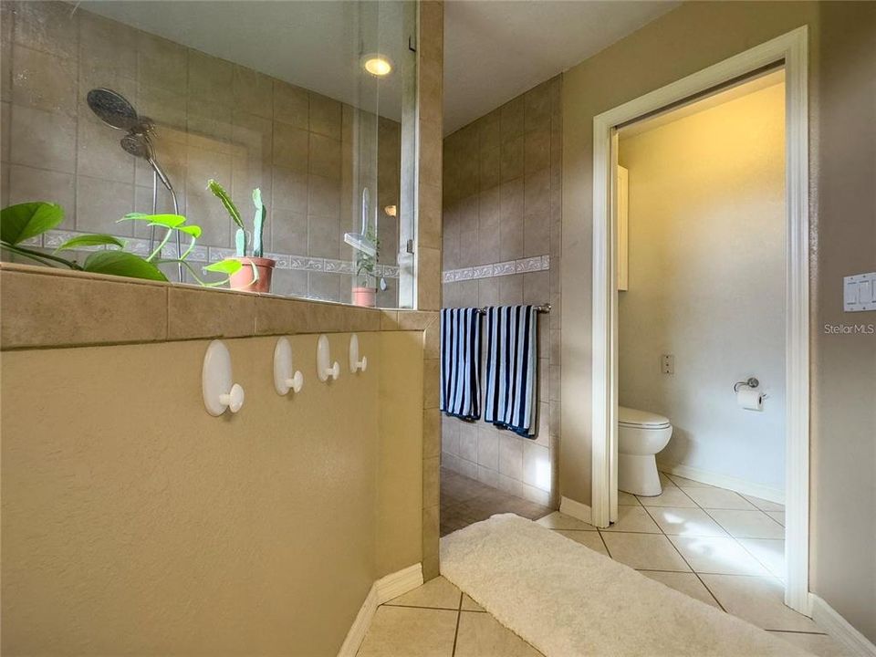 For Sale: $800,000 (3 beds, 2 baths, 2067 Square Feet)