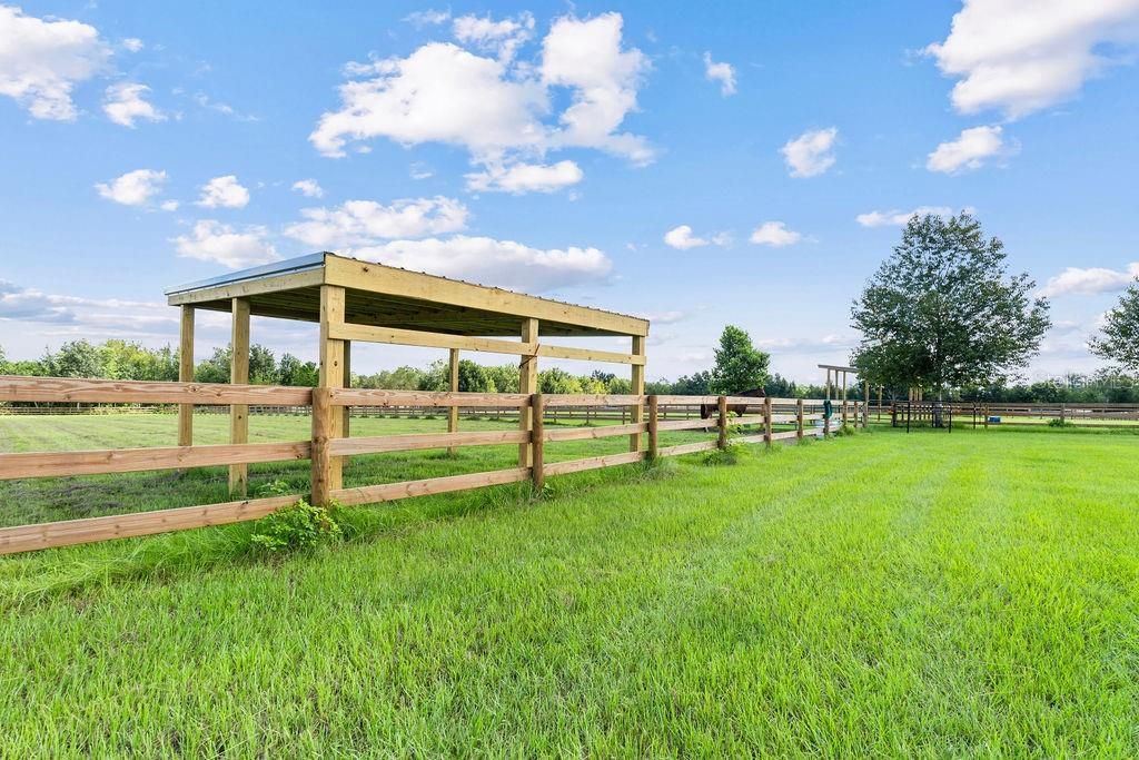 For Sale: $800,000 (3 beds, 2 baths, 2067 Square Feet)