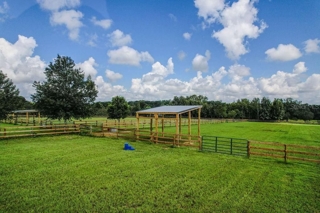 For Sale: $800,000 (3 beds, 2 baths, 2067 Square Feet)