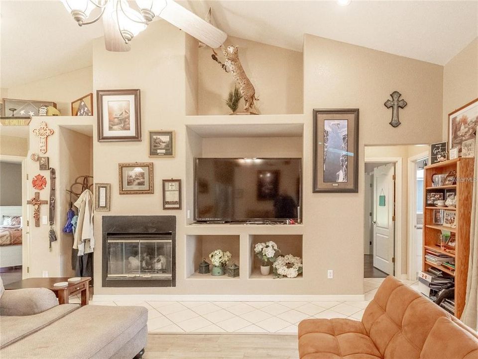 For Sale: $800,000 (3 beds, 2 baths, 2067 Square Feet)