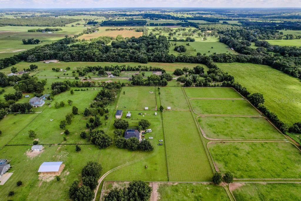 For Sale: $800,000 (3 beds, 2 baths, 2067 Square Feet)