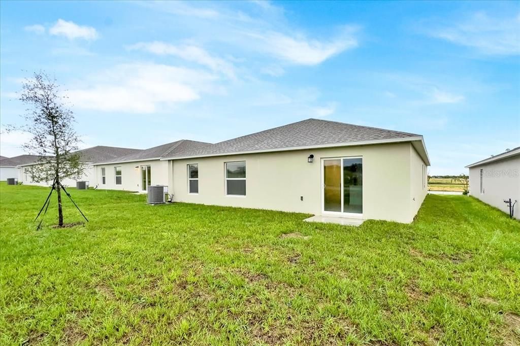 For Rent: $2,100 (4 beds, 2 baths, 1824 Square Feet)