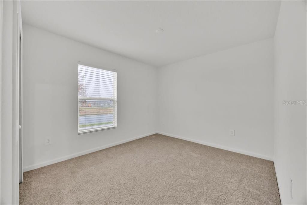 For Rent: $2,100 (4 beds, 2 baths, 1824 Square Feet)