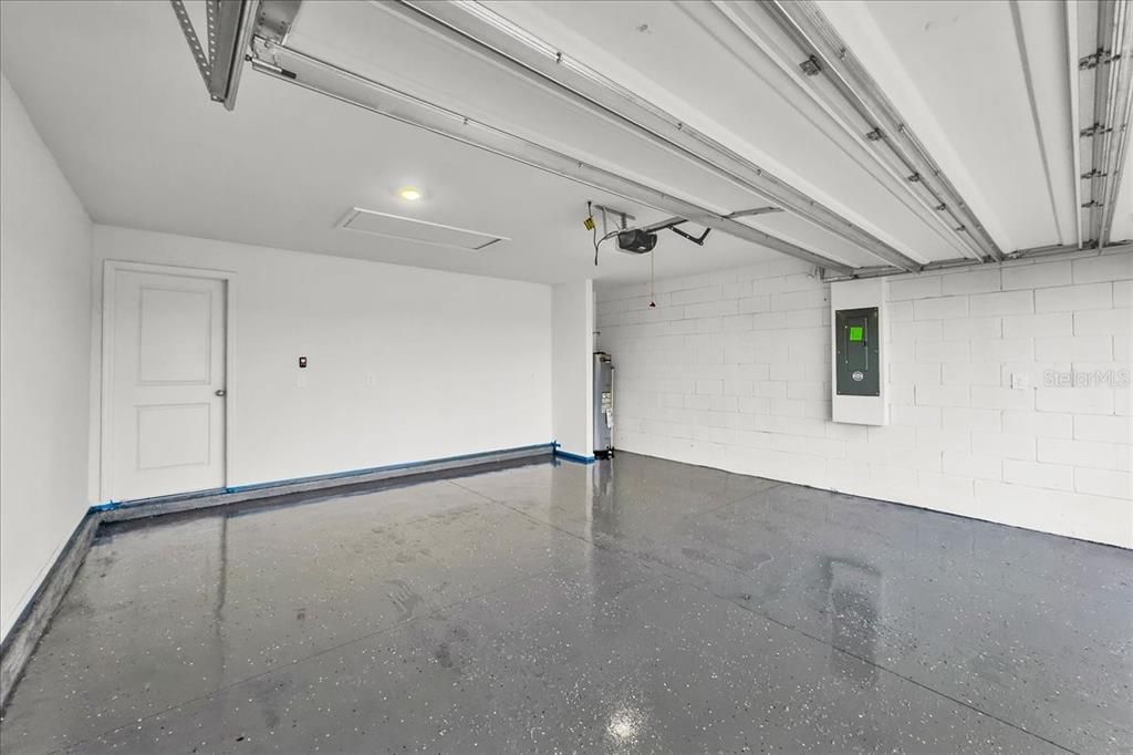 For Rent: $2,100 (4 beds, 2 baths, 1824 Square Feet)