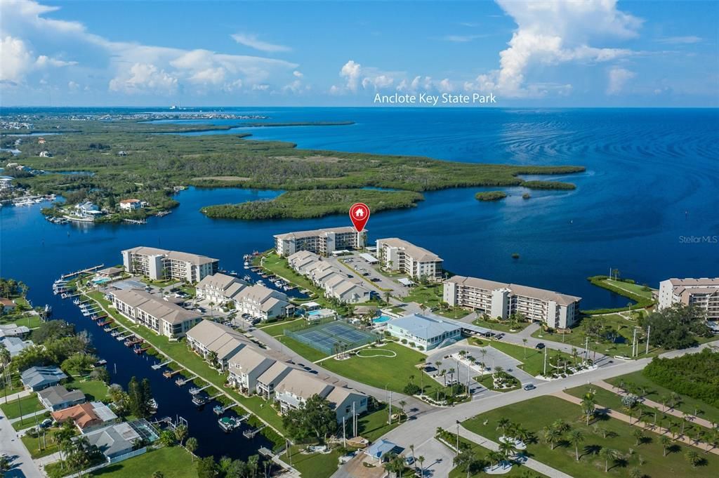 На продажу: $489,500 (2 спален, 2 ванн, 1578 Квадратных фут)