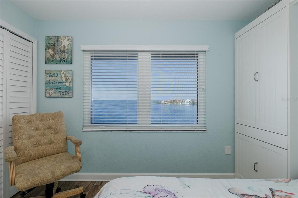 На продажу: $489,500 (2 спален, 2 ванн, 1578 Квадратных фут)