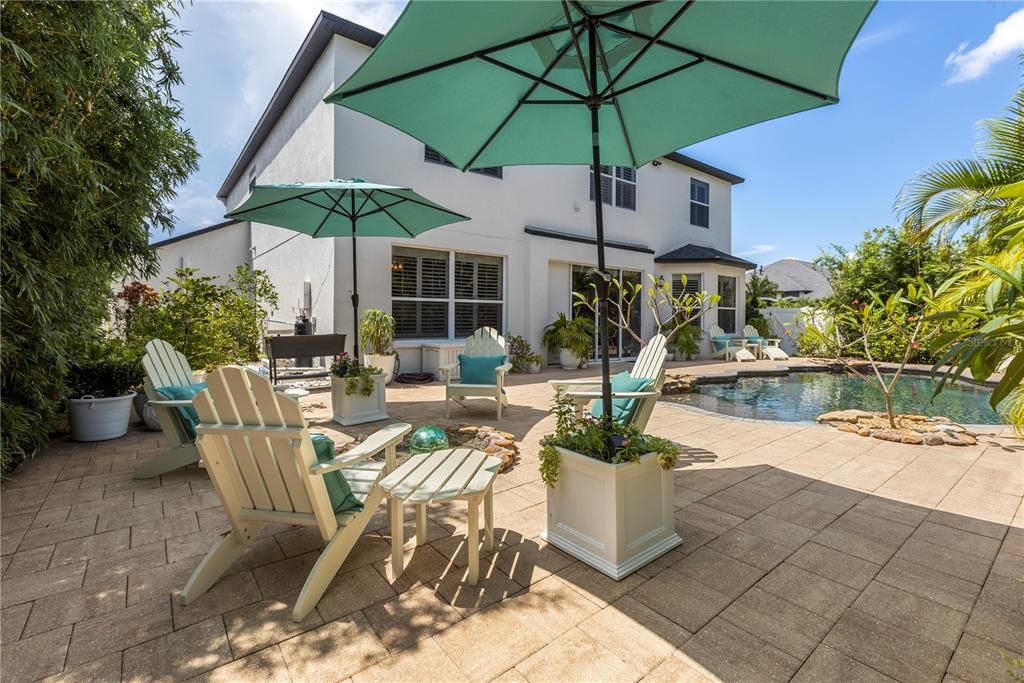 For Sale: $735,000 (5 beds, 3 baths, 3372 Square Feet)