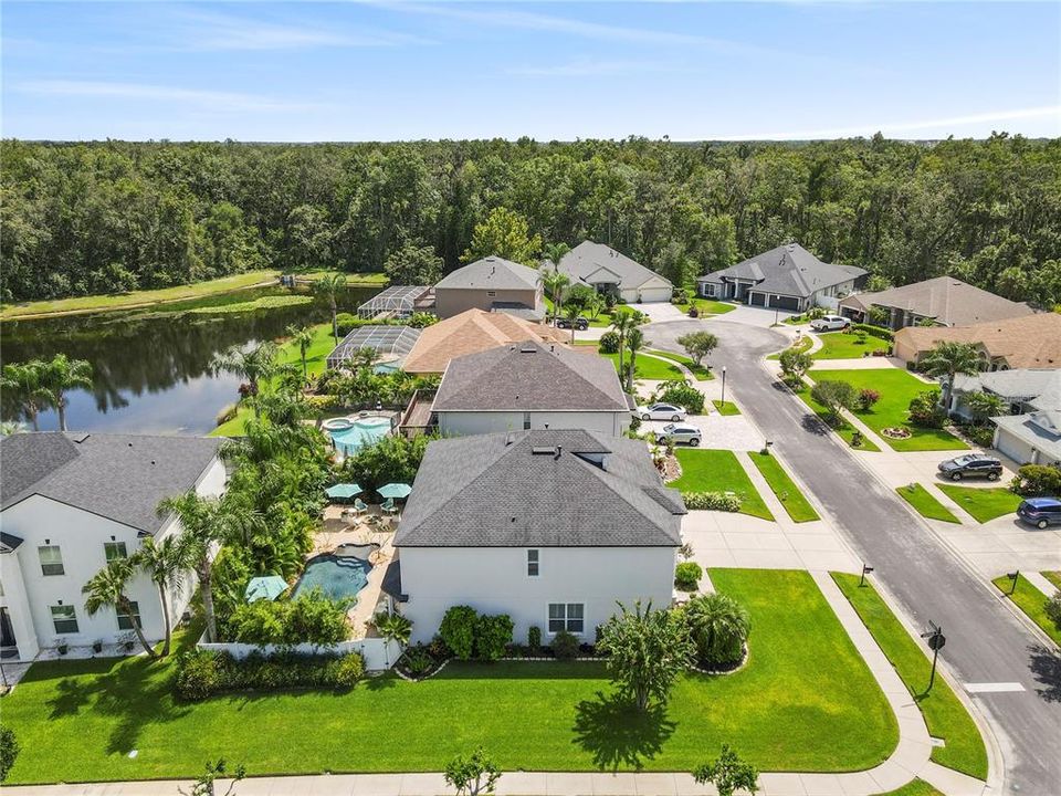 For Sale: $735,000 (5 beds, 3 baths, 3372 Square Feet)