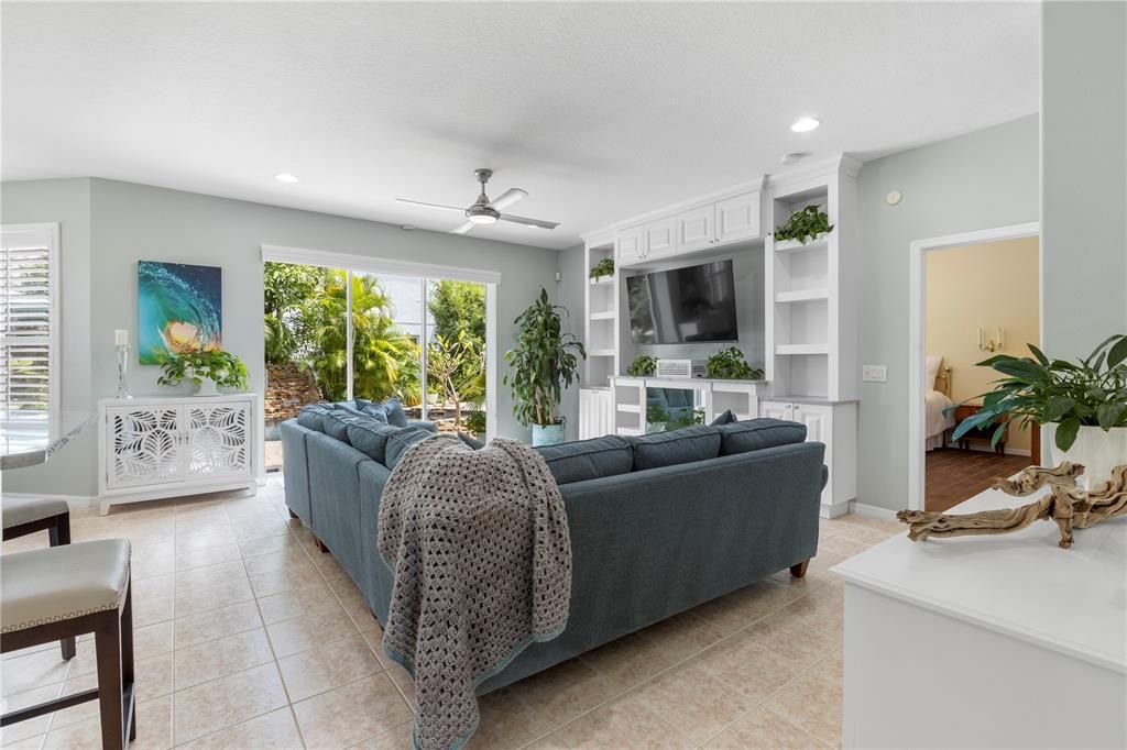 For Sale: $735,000 (5 beds, 3 baths, 3372 Square Feet)