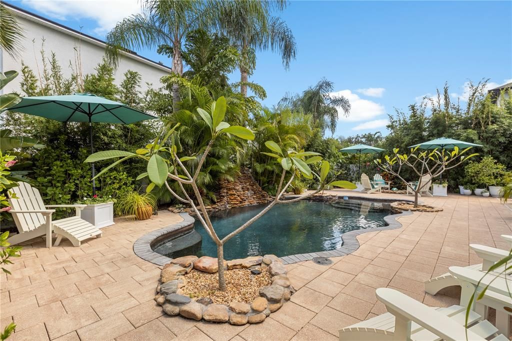 For Sale: $735,000 (5 beds, 3 baths, 3372 Square Feet)