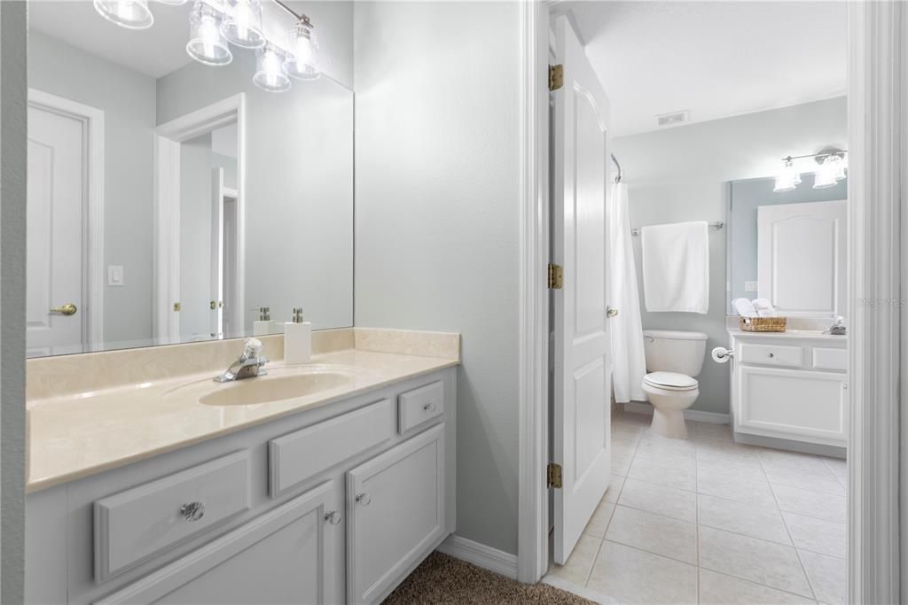 For Sale: $735,000 (5 beds, 3 baths, 3372 Square Feet)