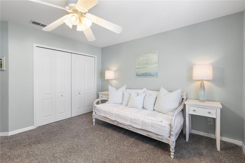 For Sale: $735,000 (5 beds, 3 baths, 3372 Square Feet)