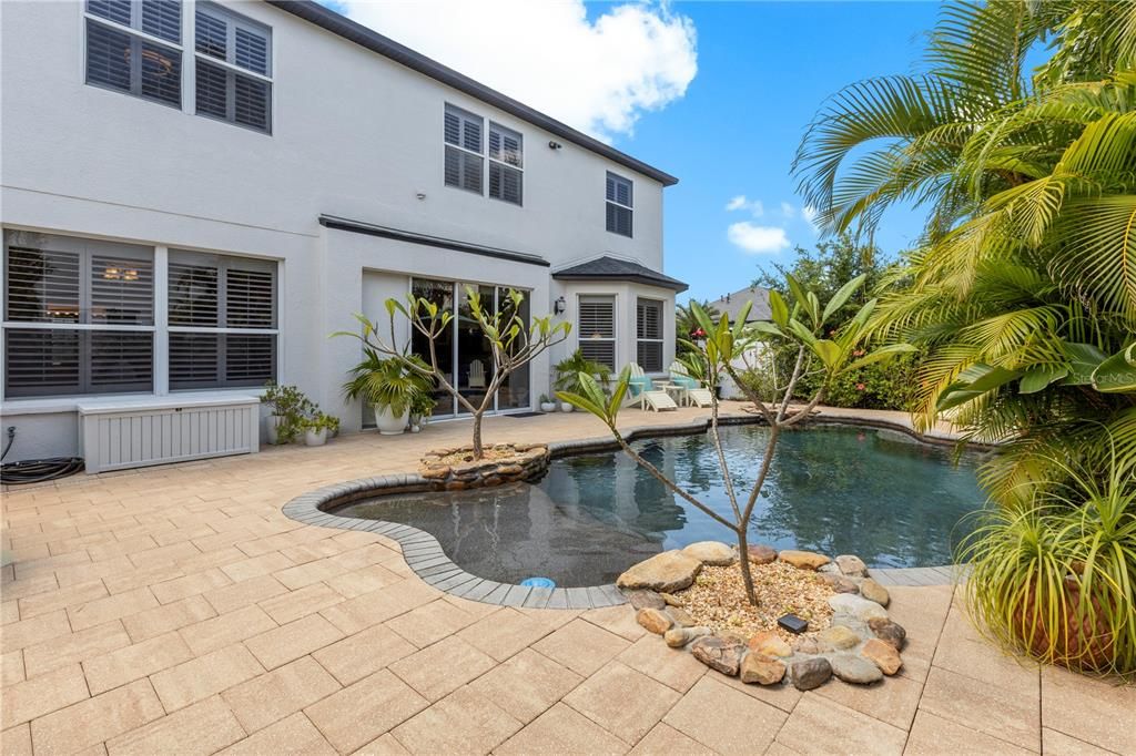 For Sale: $735,000 (5 beds, 3 baths, 3372 Square Feet)