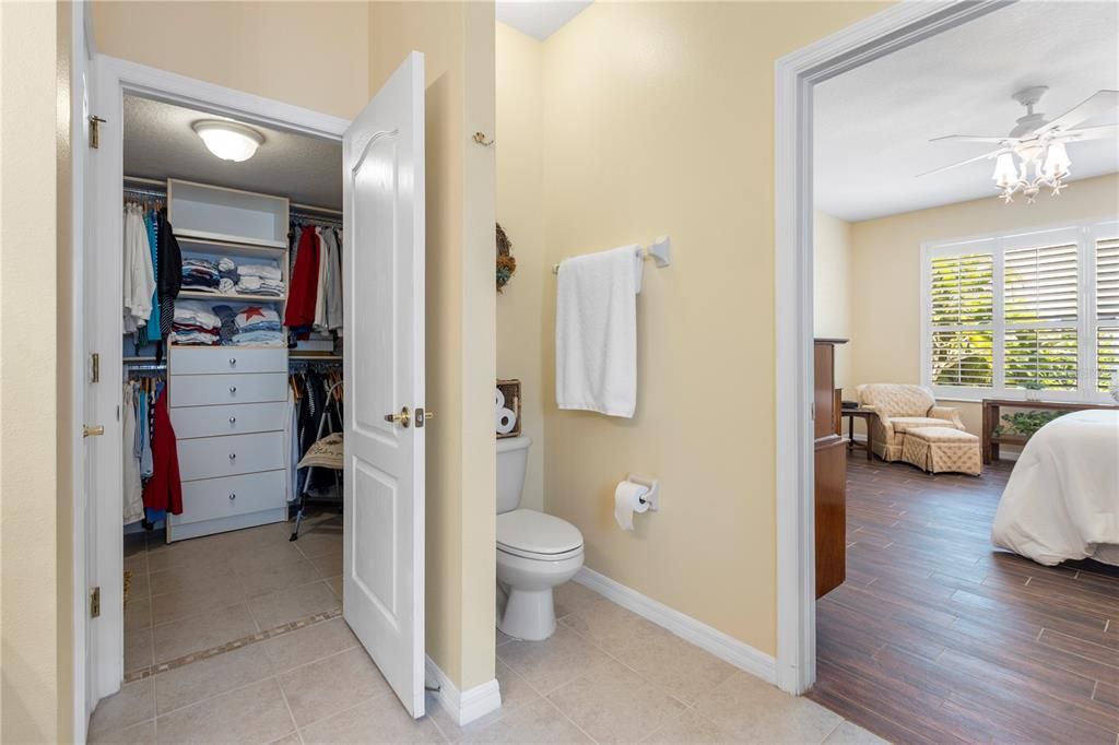 For Sale: $735,000 (5 beds, 3 baths, 3372 Square Feet)