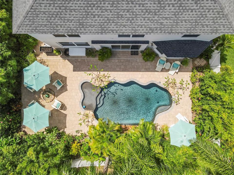 For Sale: $735,000 (5 beds, 3 baths, 3372 Square Feet)