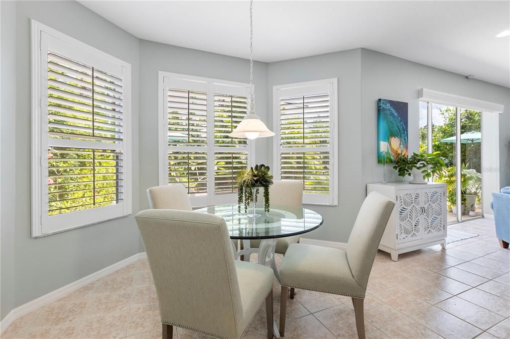 For Sale: $735,000 (5 beds, 3 baths, 3372 Square Feet)