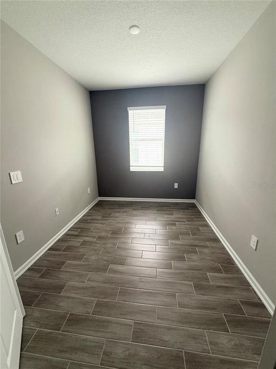 En Venta: $384,450 (4 camas, 3 baños, 2211 Pies cuadrados)