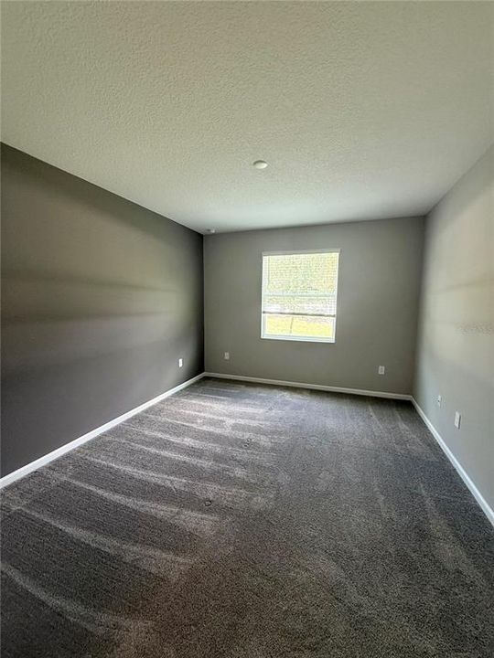 En Venta: $384,450 (4 camas, 3 baños, 2211 Pies cuadrados)