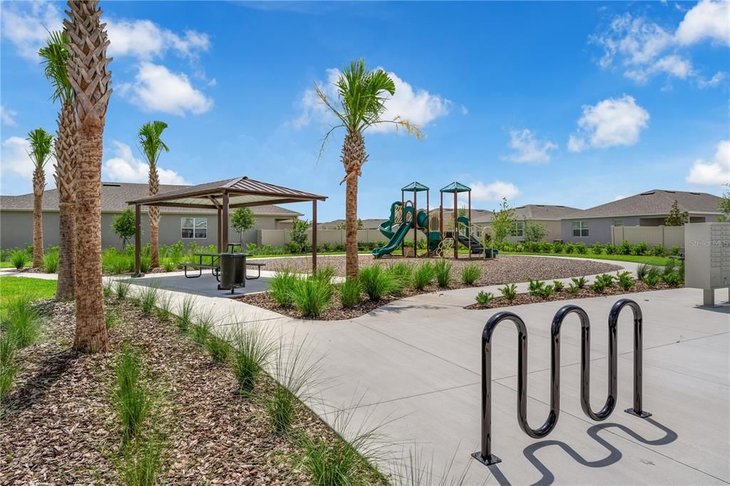 Active With Contract: $373,990 (4 beds, 3 baths, 2210 Square Feet)