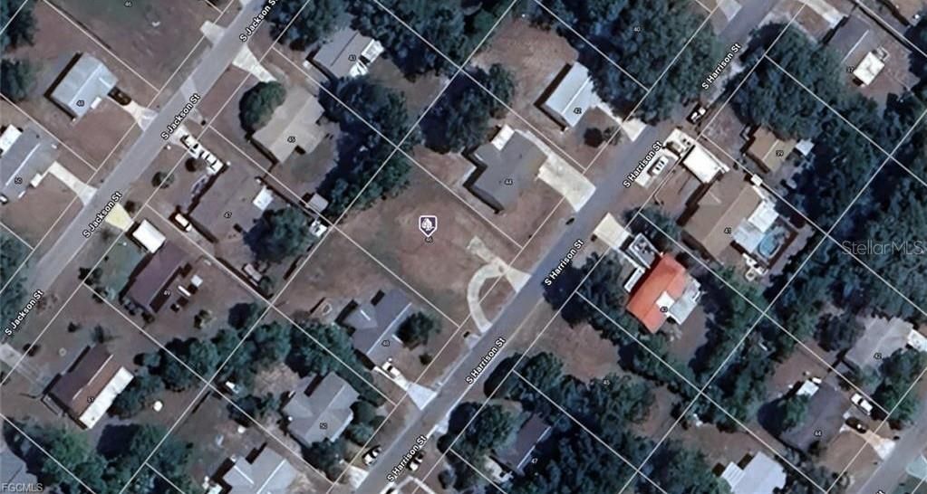 最近售出: $13,500 (0.21 acres)