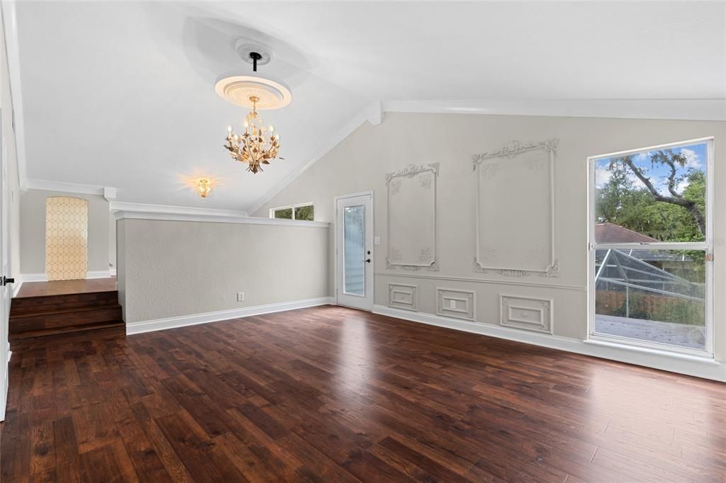 For Sale: $499,900 (3 beds, 3 baths, 2924 Square Feet)