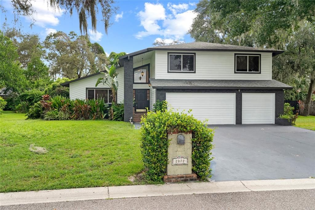 For Sale: $499,900 (3 beds, 3 baths, 2924 Square Feet)