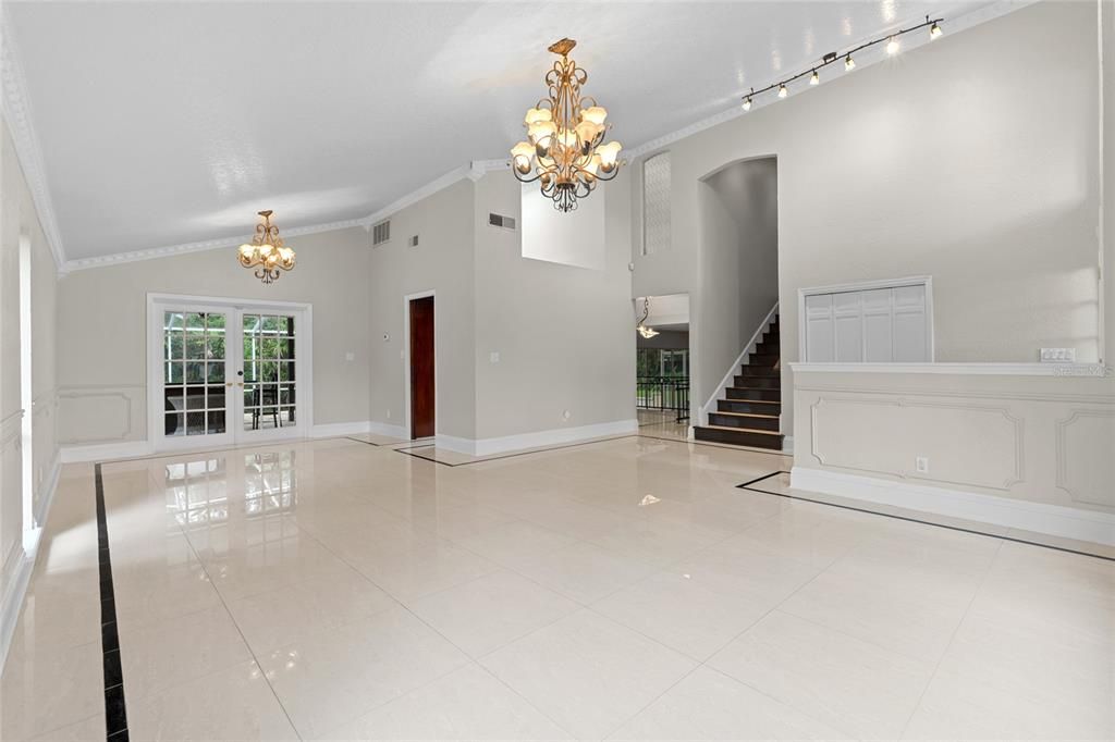 For Sale: $499,900 (3 beds, 3 baths, 2924 Square Feet)