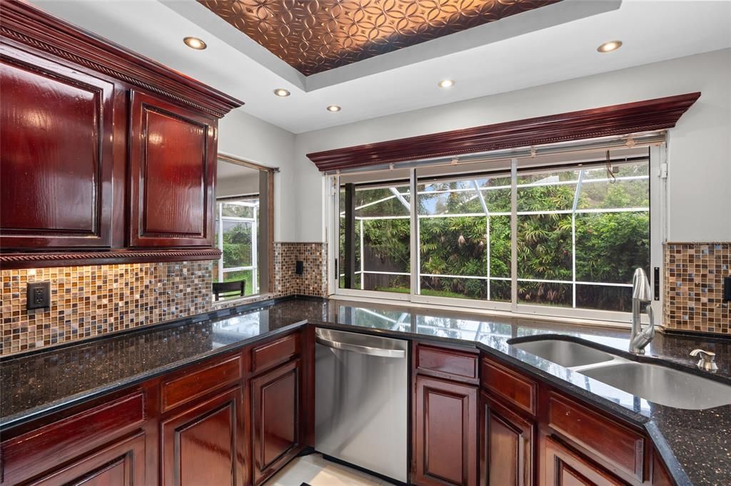 For Sale: $499,900 (3 beds, 3 baths, 2924 Square Feet)