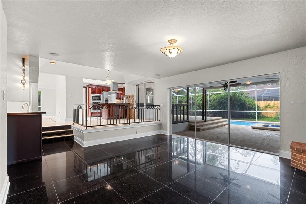 For Sale: $499,900 (3 beds, 3 baths, 2924 Square Feet)