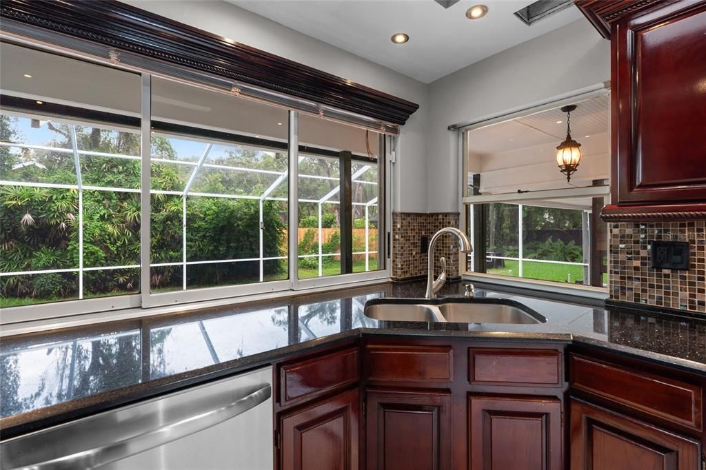 For Sale: $499,900 (3 beds, 3 baths, 2924 Square Feet)