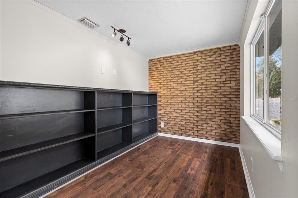 For Sale: $499,900 (3 beds, 3 baths, 2924 Square Feet)