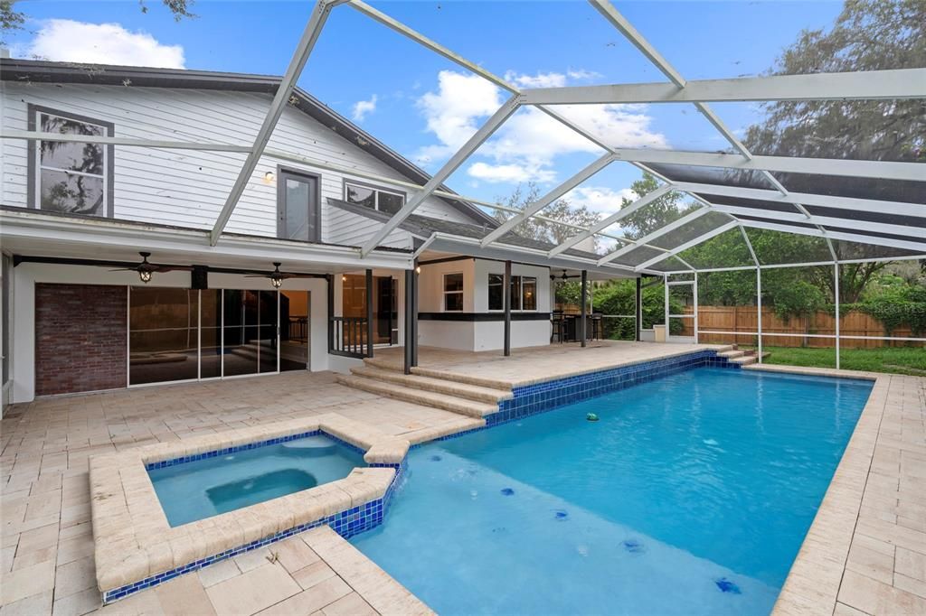 For Sale: $499,900 (3 beds, 3 baths, 2924 Square Feet)