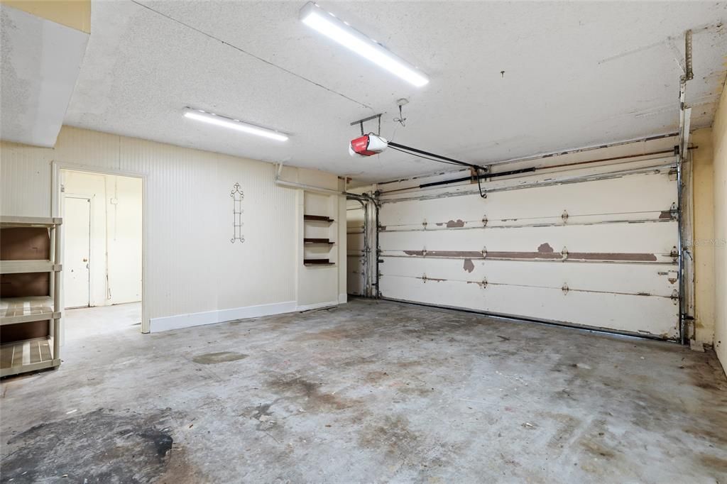 For Sale: $499,900 (3 beds, 3 baths, 2924 Square Feet)