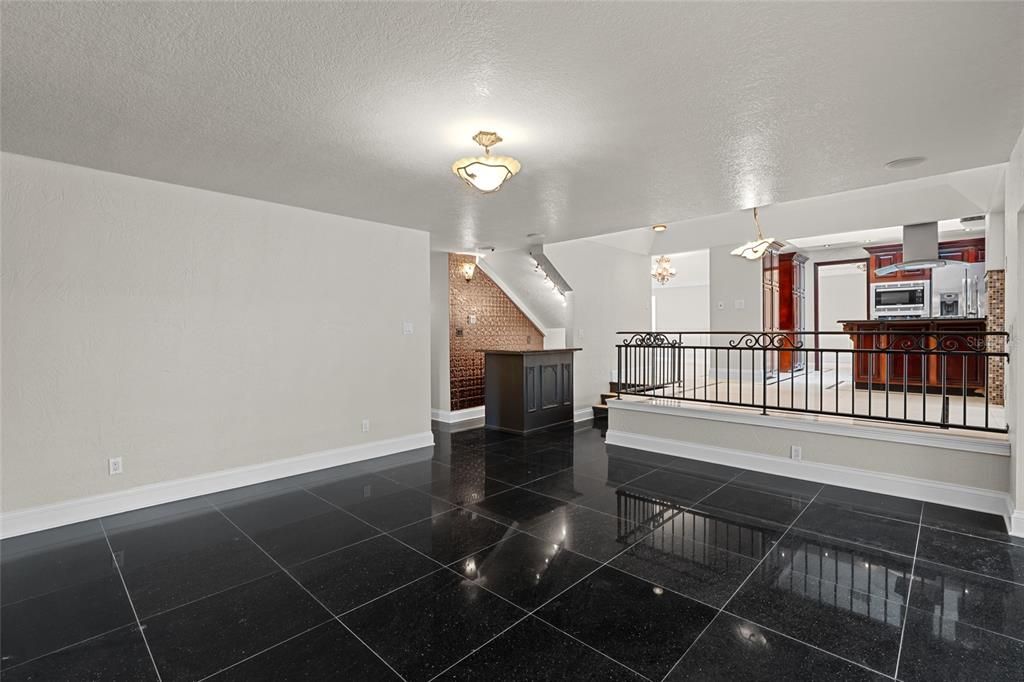 For Sale: $499,900 (3 beds, 3 baths, 2924 Square Feet)