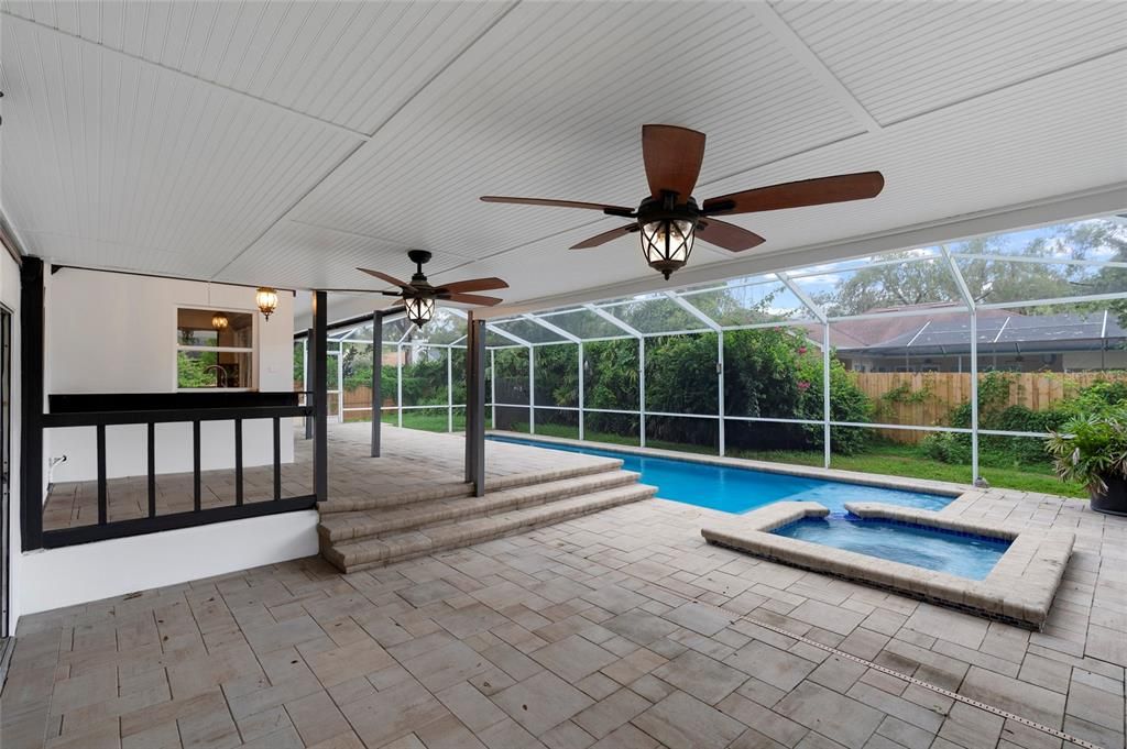 For Sale: $499,900 (3 beds, 3 baths, 2924 Square Feet)