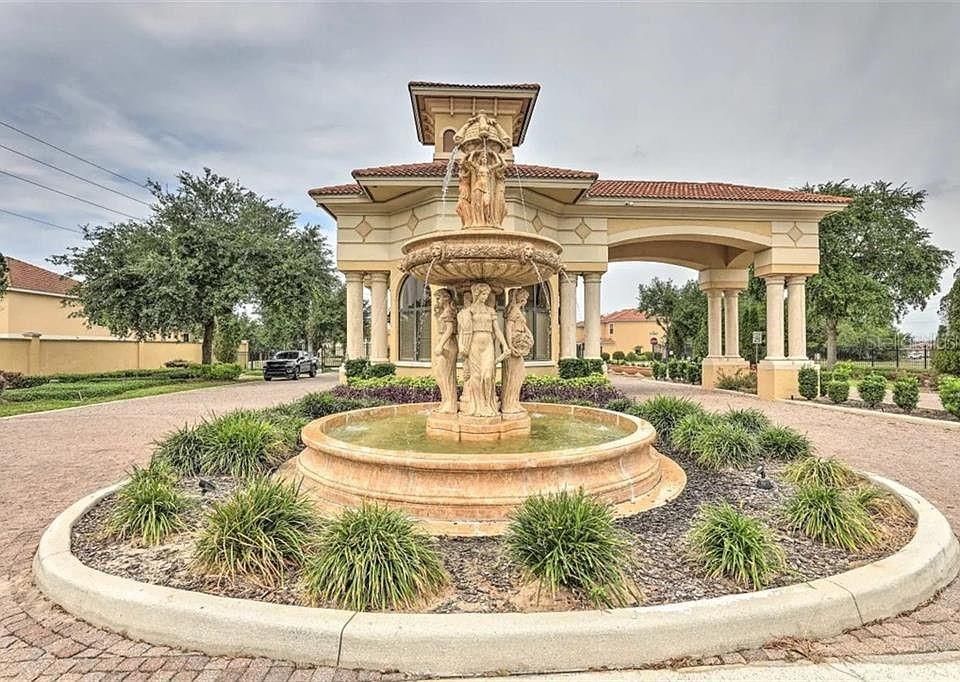 For Rent: $1,425 (2 beds, 2 baths, 1055 Square Feet)